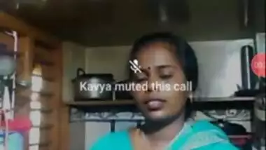 Tamil bhangi showing nude body on video call