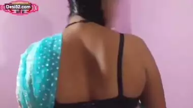 Horny Bhabi Playing With Boobs & Pussy