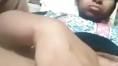 Desi cute collage girl show her pussy