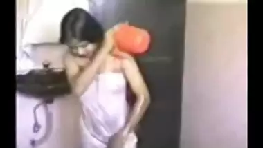 Indian Girl Fucking In The Bathroom With Boyfriend