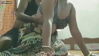 Hardcore riding Indian Desi bhabhi in saree