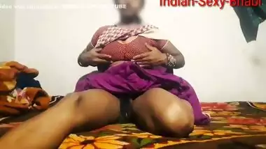 Indian Village Hot Bhabhi Fingering Sex