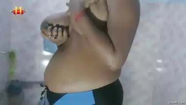 Indian BBW Bath