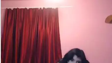 Indian Girl Posing On Video.