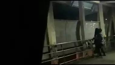 College Students’ Public Sex On Mumbai Bridge