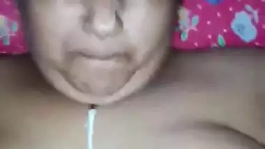 Bhabhi Taking Cum on Face