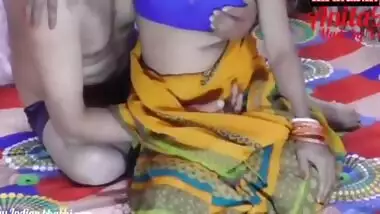 Chacha Ne Sexy Mami Ko Ke Bed Pe Garam Kiya - Pat A