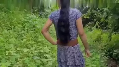 Desi sex MMS of the young girl fucking in the jungle