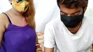 Indian sexy bhabhi live sucking and fucking by her hubby part 1