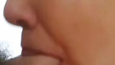 Seductive eyes girlfriend Indian blowjob in nudity