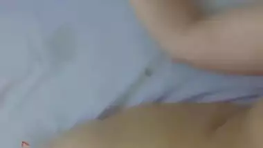 Extremely Hot Paki Couple Handjob