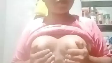 Horny Desi Girl Shows her Boobs and Pussy 2 Clips Part 1