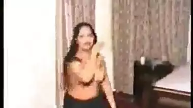 Hot Mujra By Pakistani Women