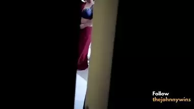 Indian Bhabhi Caught While Wearing Saree And Fucked Hard