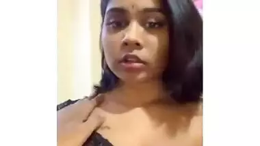 Hawt Oasi Das saree striptease show MMS