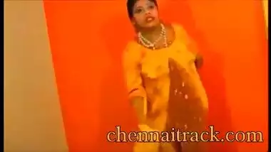 Tamil Girl’s Hot Dance Video On TikTok