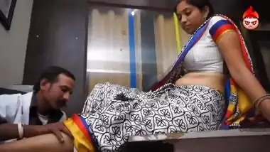 doctor romance tamil aunty in saree navel play