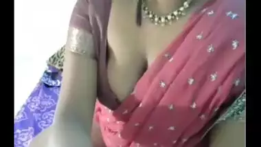 Homemade Indian sex clip of sexy Riya bhabhi ki chudai!
