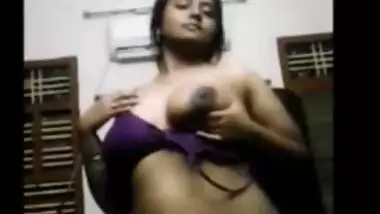 Xxxbphind - Indian wife getting naked on webcam indian sex video