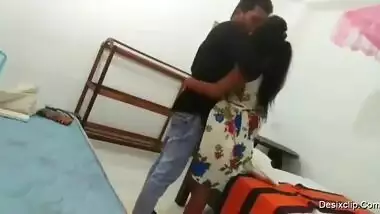 Srilankan Rhuhunu College Girl With Lover BJ