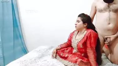 Paki Wife Give Blowjob