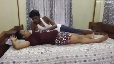 Indian sexy vhabi having sex with her cousin brother!!!