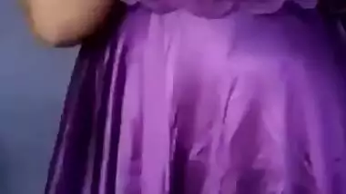 Desi cute bhabi sexy boobs