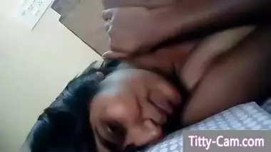 Indian girl get naked for the first time on cam