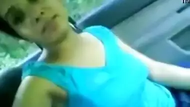 Office Secretary doing sex with her Indian BOSS in car