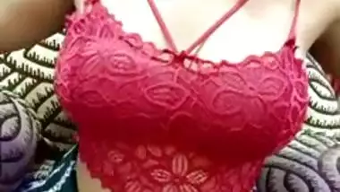 Indian sexy college babe showing her boobs on live