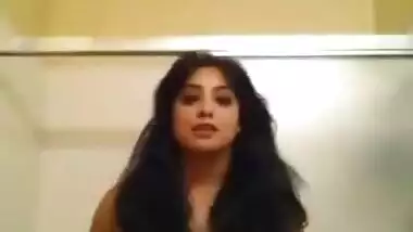 Today Exclusive-sexy Desi Girl Masturbating With Dildo