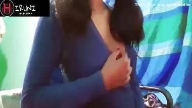 Indian Hot Bhabhi Rubbing Pussy