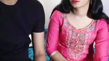 Man fucks his maid’s daughter in an Indian girl sex video