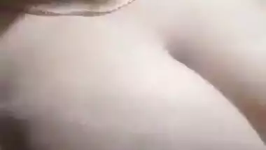 Sexy big boob show of this hot Indian girl