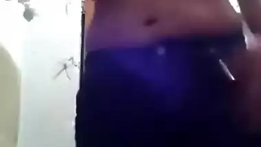 Indian Bhabhi Shower Selfie