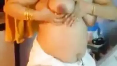 Indian mature mom Renuka teasing her husband friend 