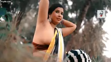 Big boobs model Nandita photoshoot video – 2