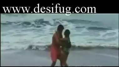Romance In The Beach
