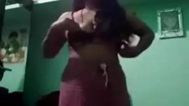 Bujjisex - Desi village bhabi change her dress indian sex video