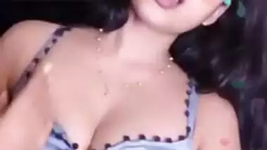 Hindexxxmove Com - Desi cute girl live on cam video 1 indian sex video