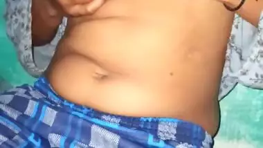 rani xxx hot video apne pyaas ko bujhane ke liye apna boobs dabana pda hot video