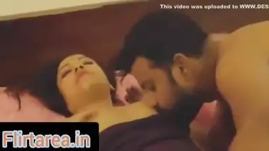 Bade Bhaiya Ne Chod Di Soyi Hui Devrani