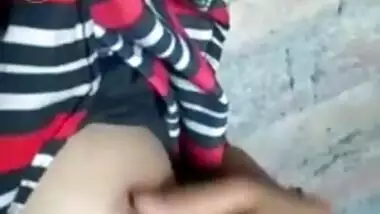 Indian village girl showing boobs on video call