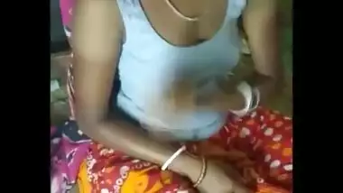 hot village housewife bhabhi soma sexy legs cleavage and navel show