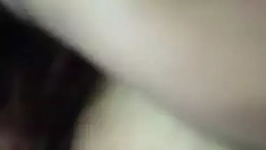 Guy licks GF’s asshole in Indian sex MMS