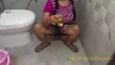 Desi Indian Outdoor Public Pissing Video Compilation