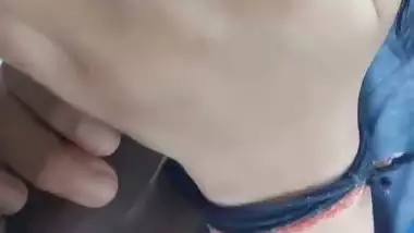 An 18-year-old GF gives a desi blowjob to her lover