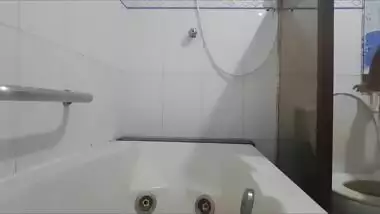 Horny punjabi bhabi bhagvanjyot shower 2