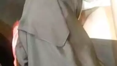 hijab girl doing hot dick suck