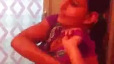 Desi Bhabhi in Salwar Showing Everything wid Audio